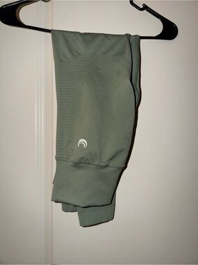 WOMENS OLIVE GREEN LAZULI LABEL V SEAM LEGGING